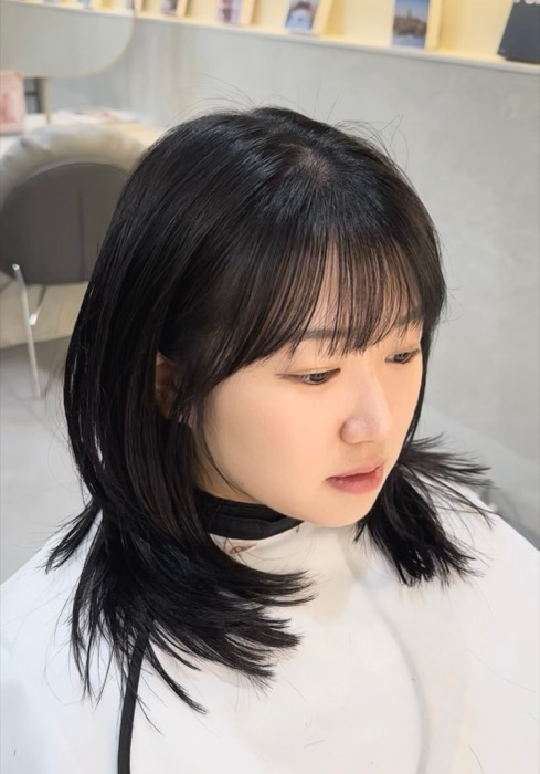 JUHA — 중단발 레이어드컷